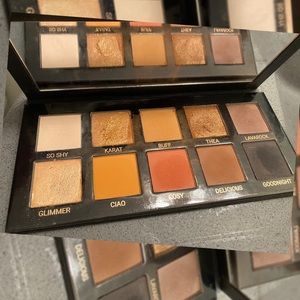 Vieve The Essentials Palette | Neutral Eyeshadow Palette | Jamie Genevieve